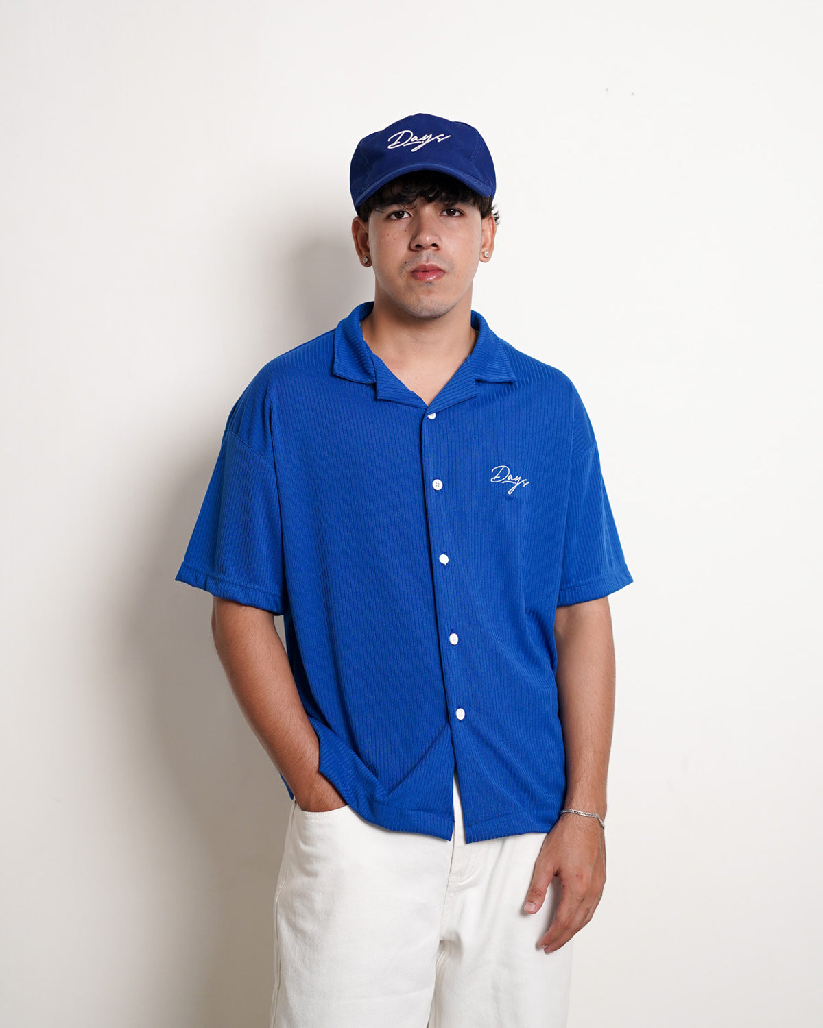 SCRIPT KNITTED CUBAN SHIRT