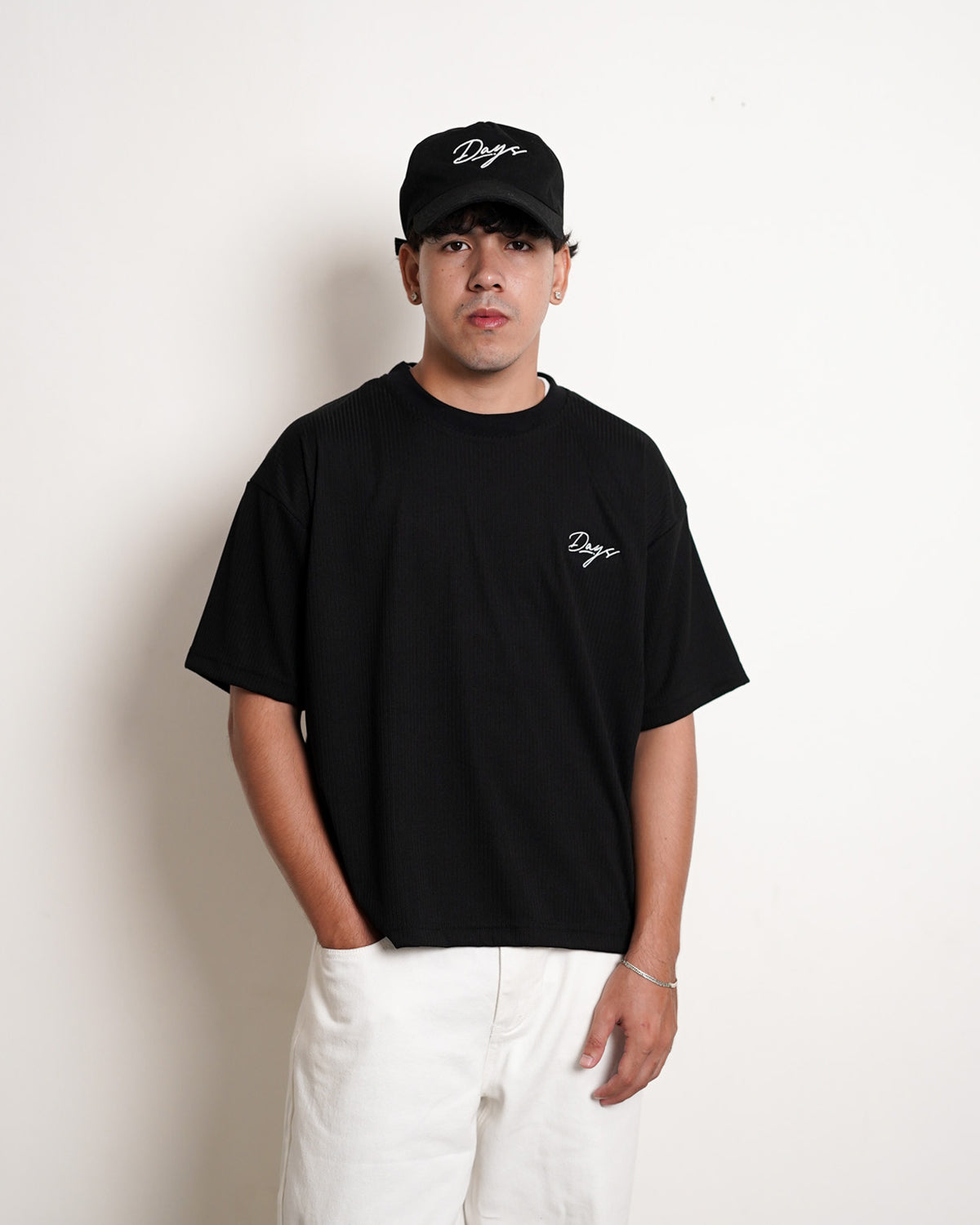 SCRIPT KNITTED SHIRT