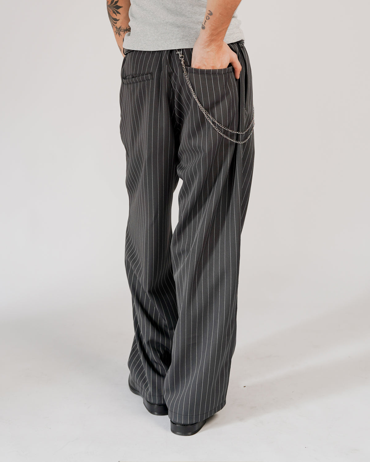 MONACO PINSTRIPE SEMI-WIDE FIT PANTS
