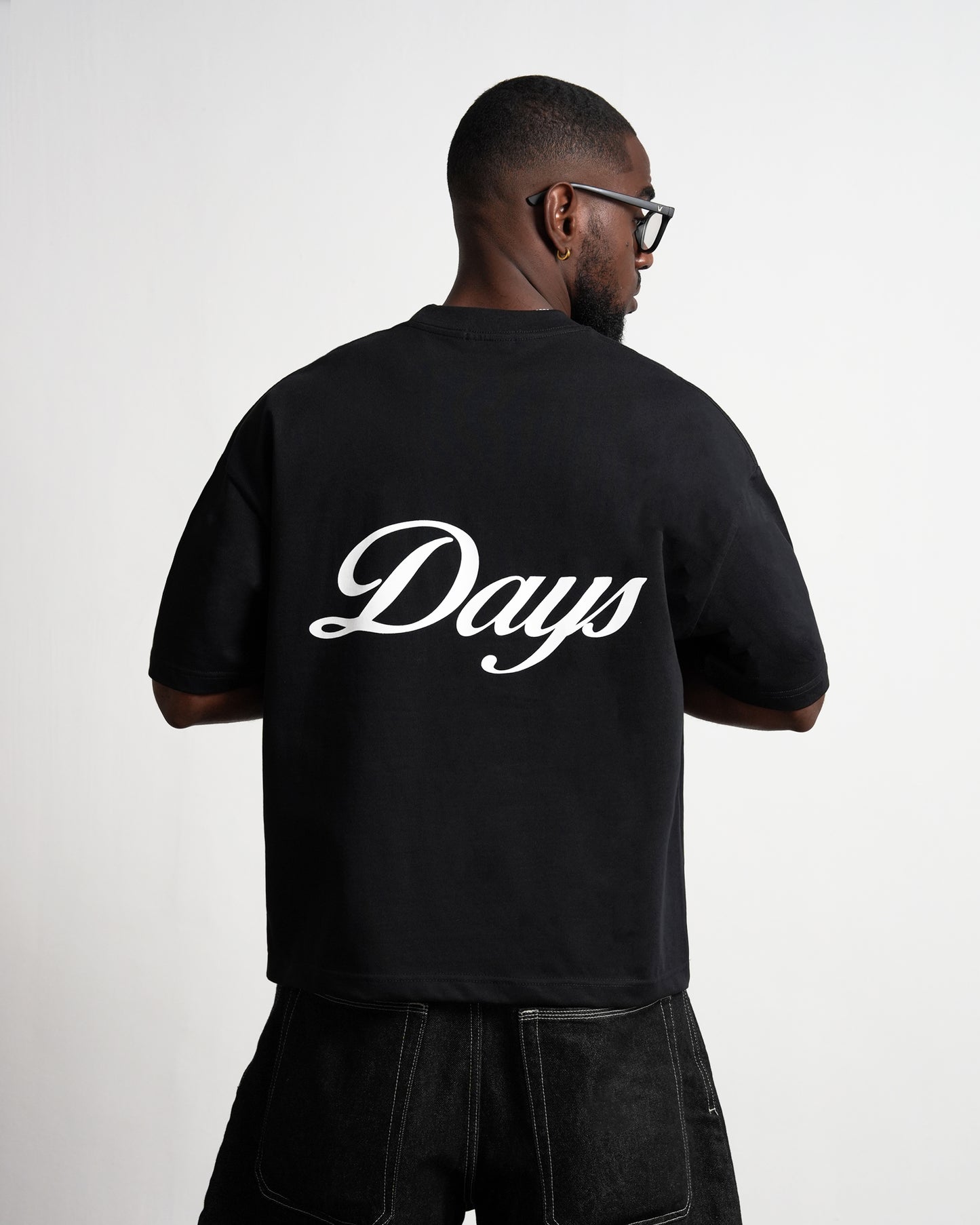 BLACK PARADISE — HERITAGE-300 OVERSIZED CROPPED FIT POCKET T-SHIRT