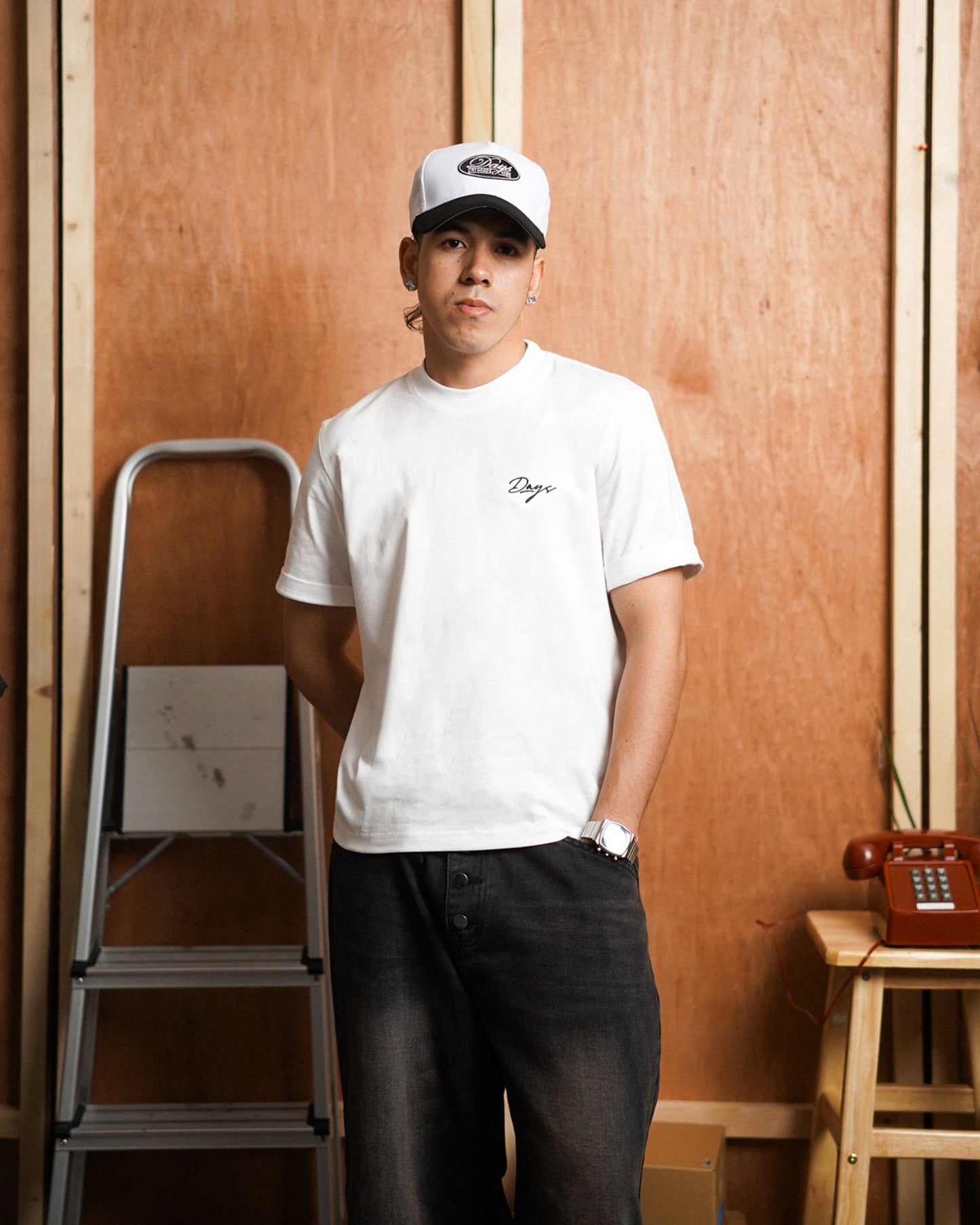 SCRIPT REGULAR FIT SHIRT