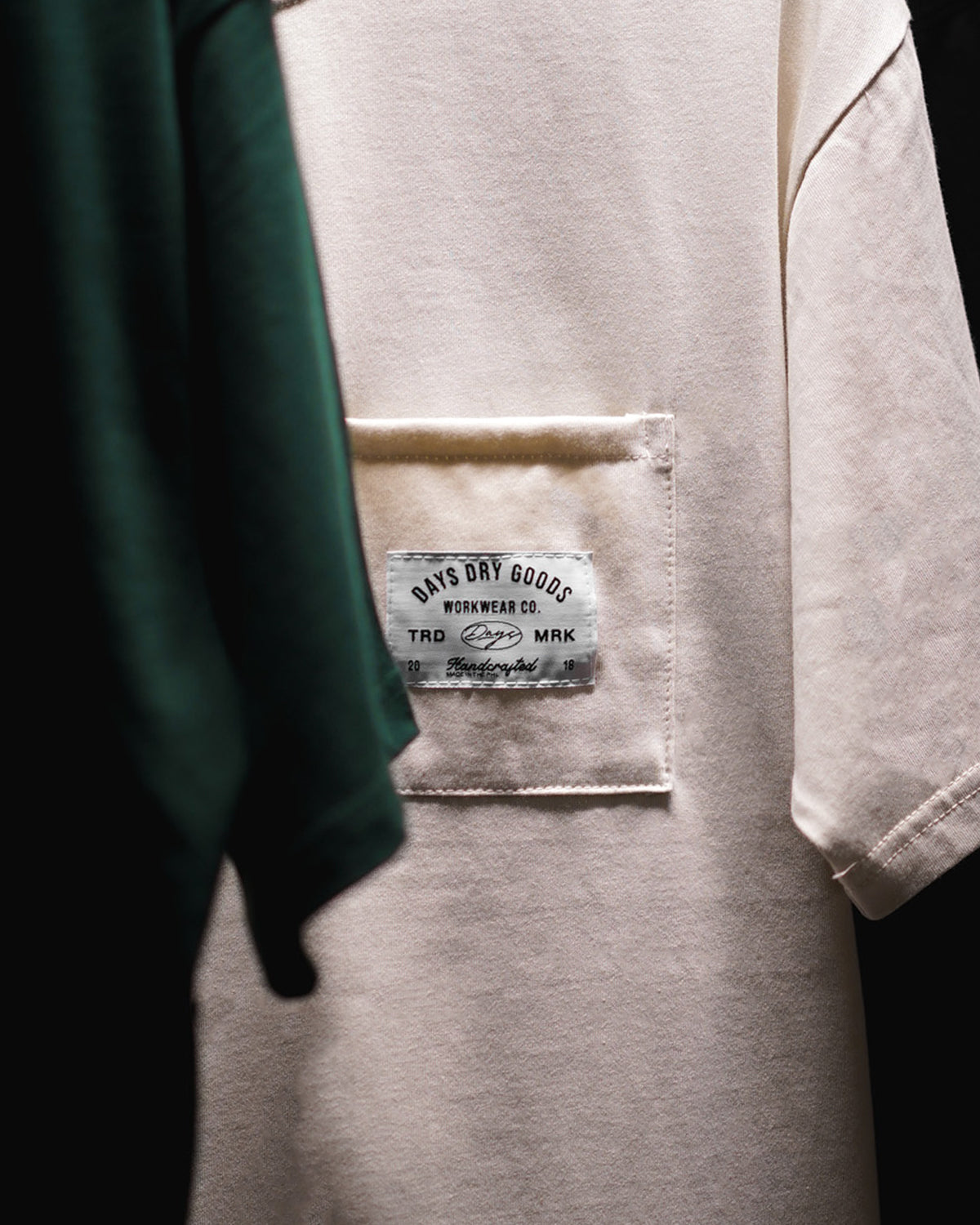 LABEL POCKET SHIRT