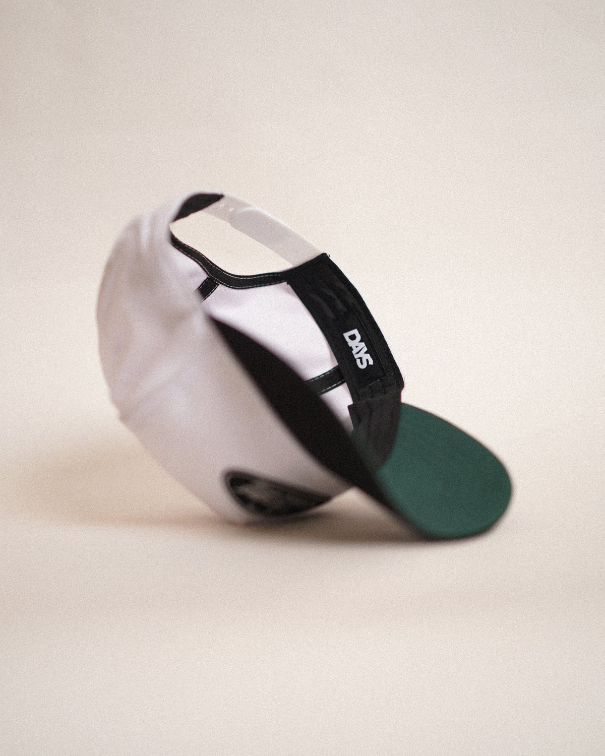 VINTAGE 5-PANEL STRUCTURED CAP