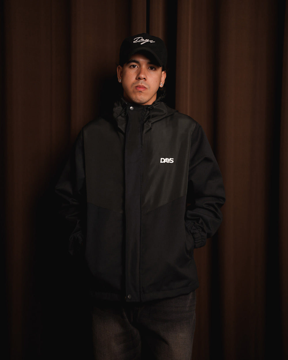 ESSENTIAL WINDBREAKER V.2