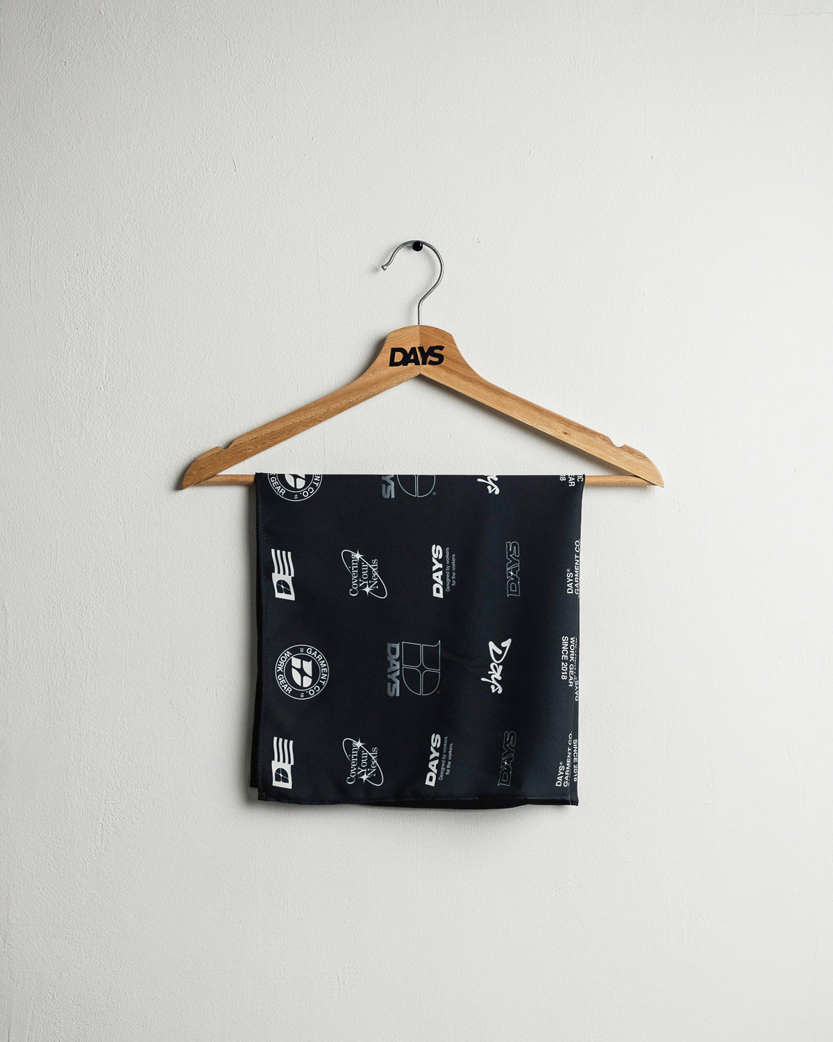COLLECTIVE BANDANA