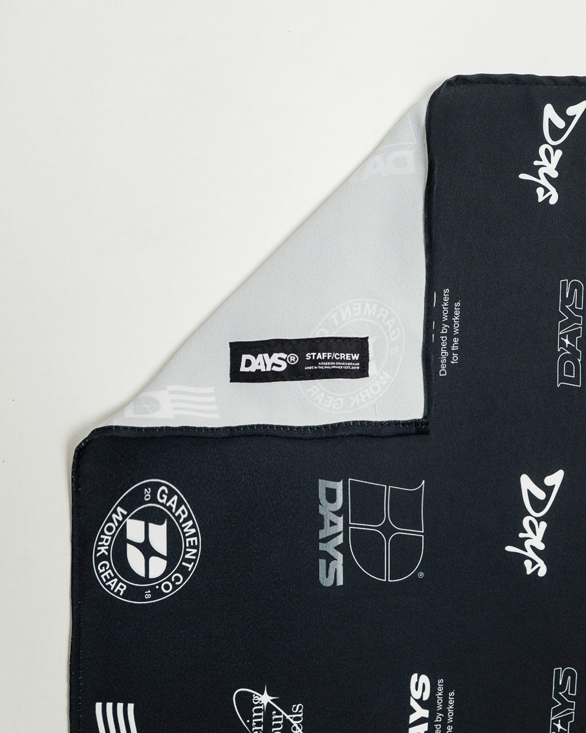 COLLECTIVE BANDANA