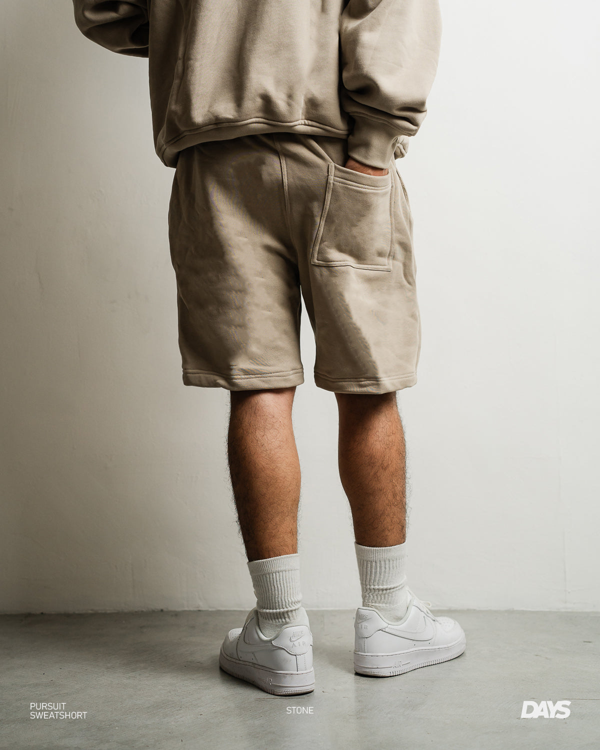 PURSUIT SWEATSHORT