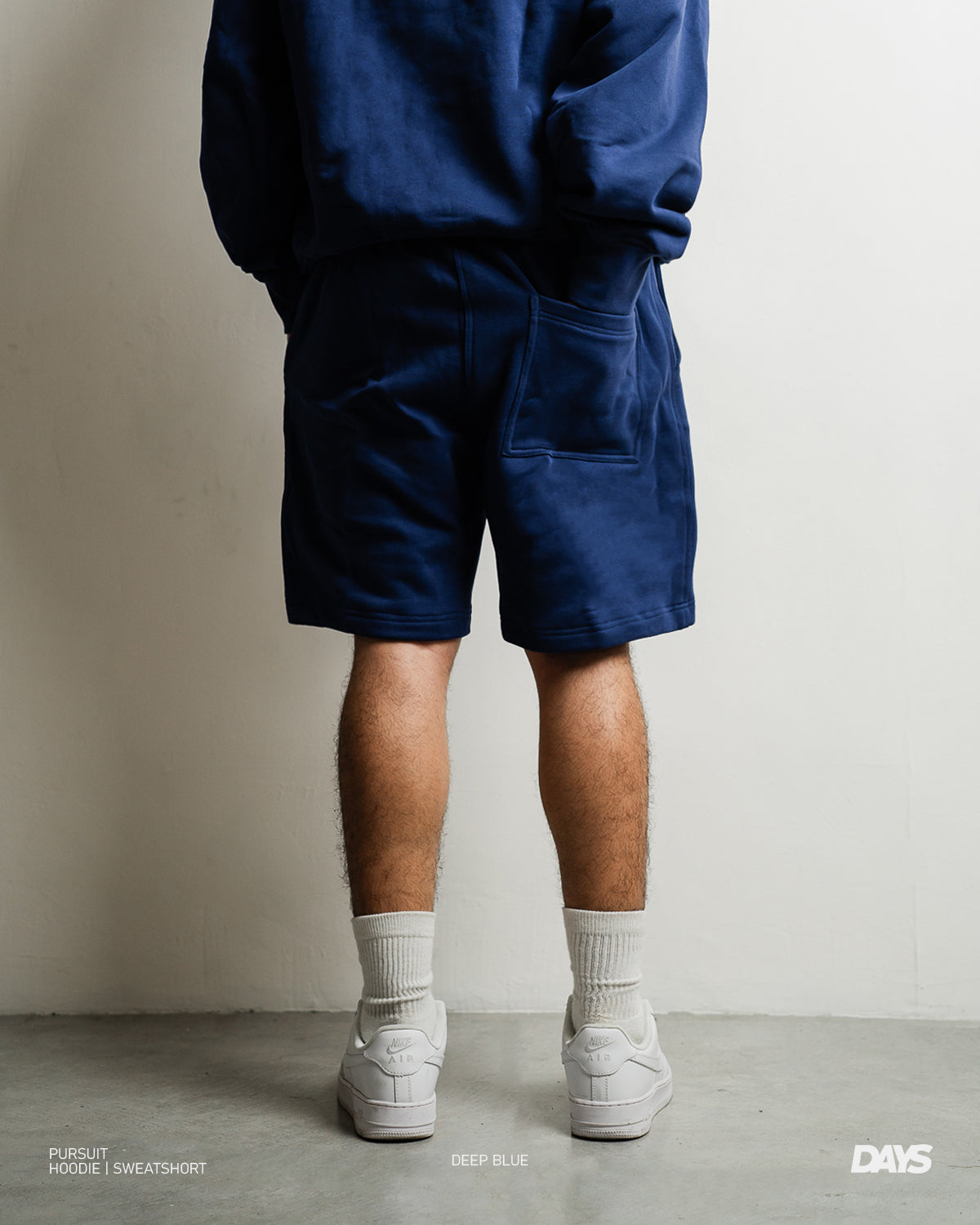 PURSUIT SWEATSHORT