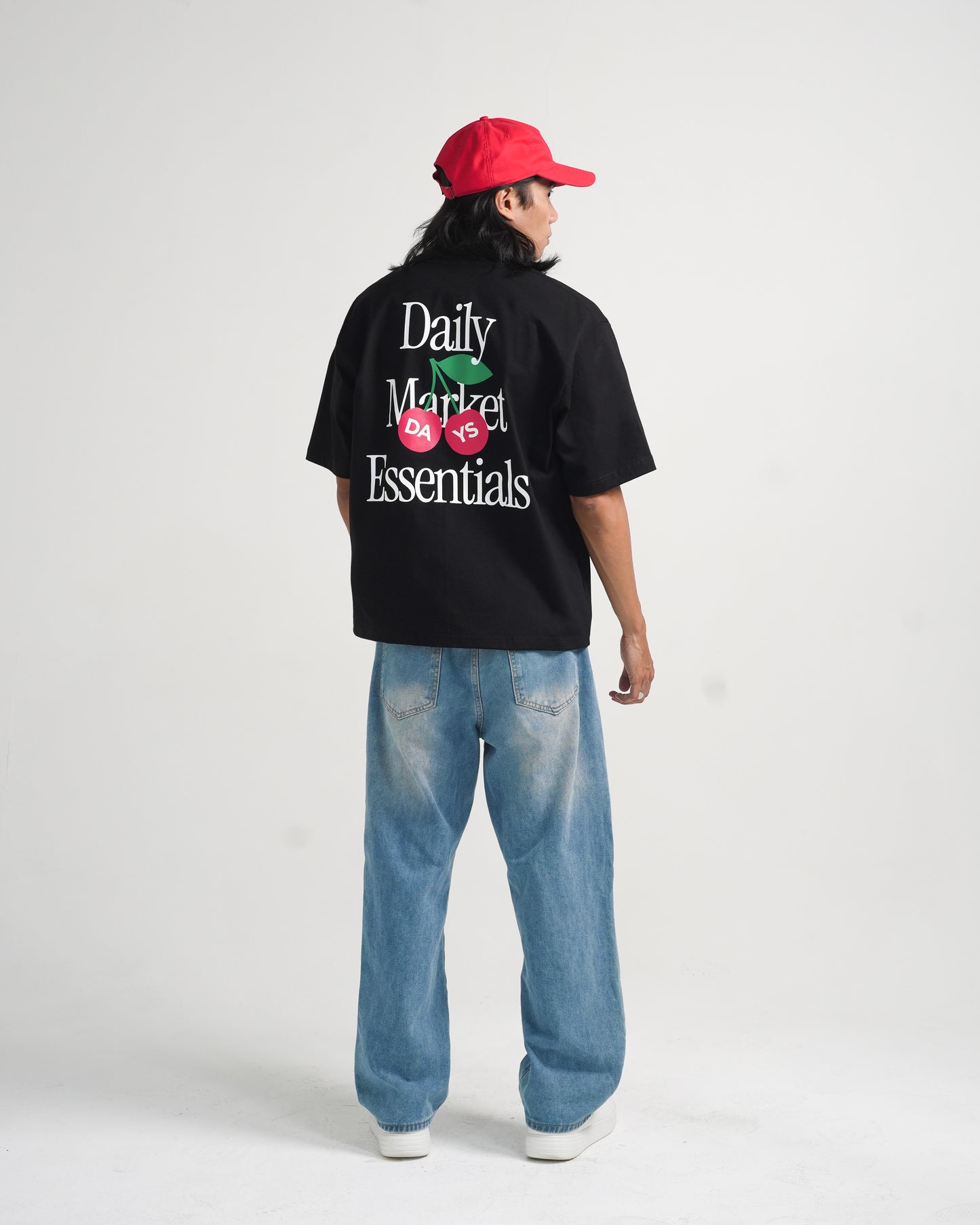 MARKET ESSENTIAL OVERSIZED POCKET T-SHIRT