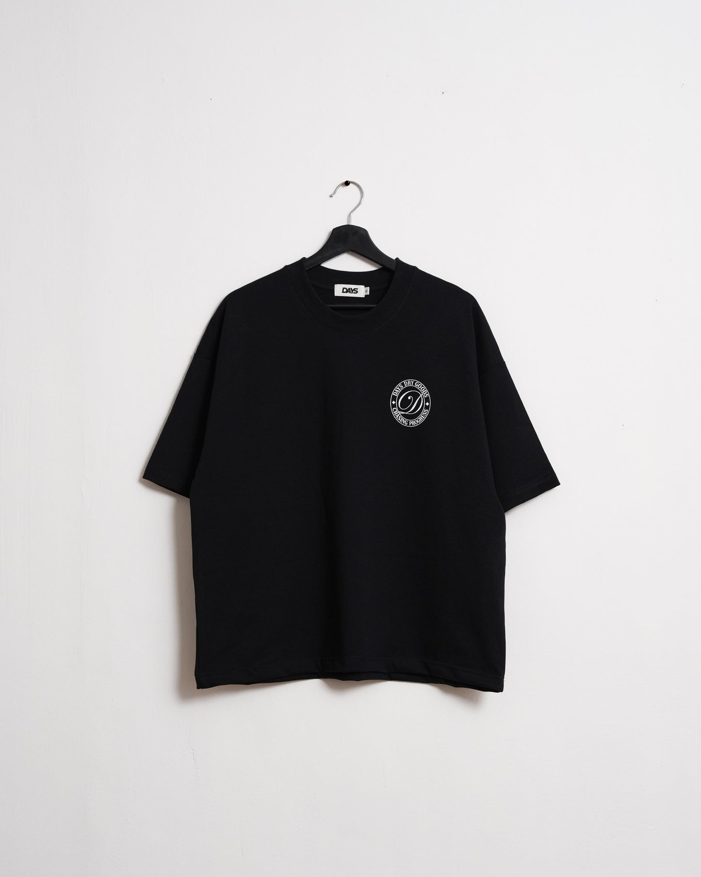 EMBLEM — HERITAGE-300 OVERSIZED CROPPED FIT T-SHIRT