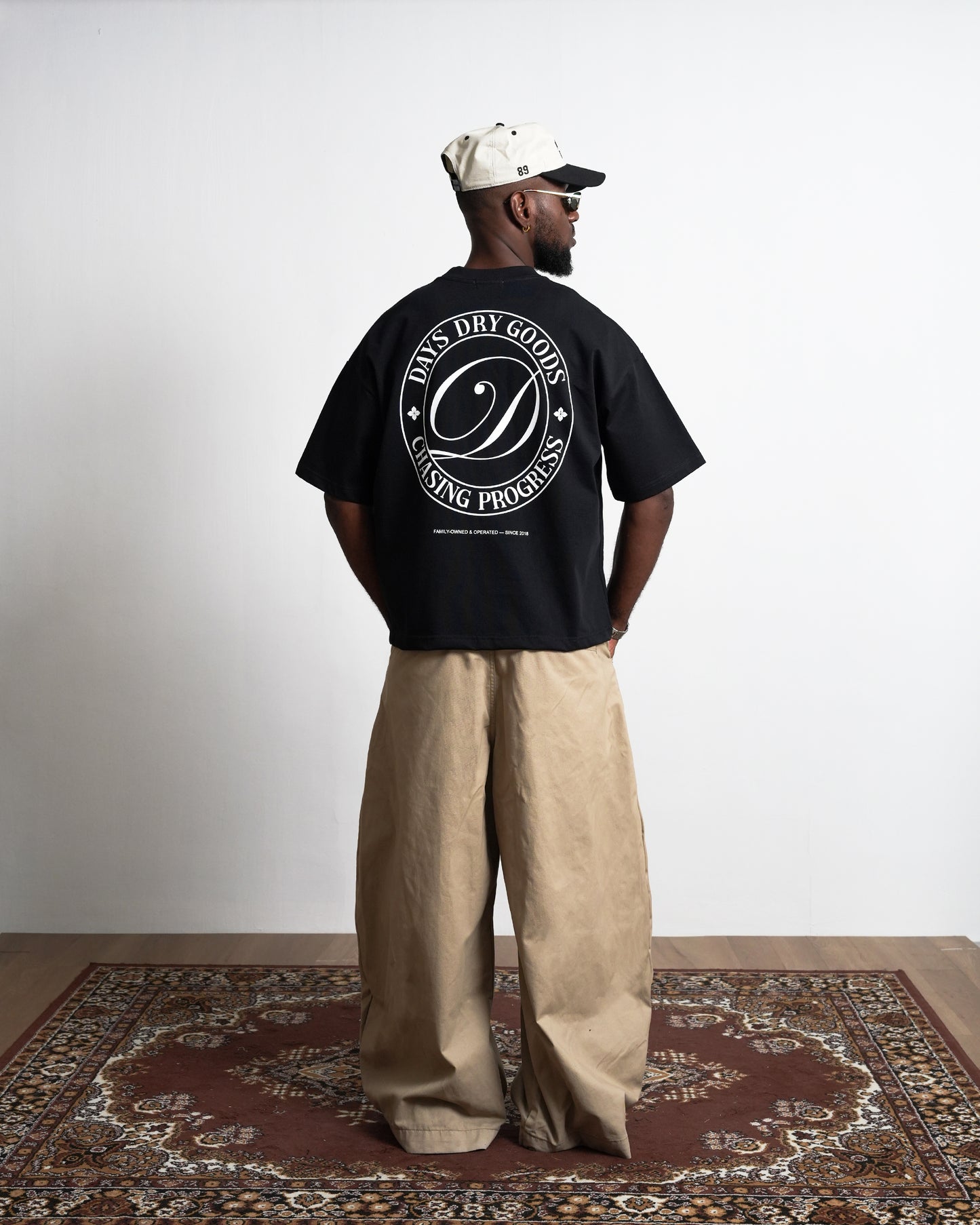 EMBLEM — HERITAGE-300 OVERSIZED CROPPED FIT T-SHIRT