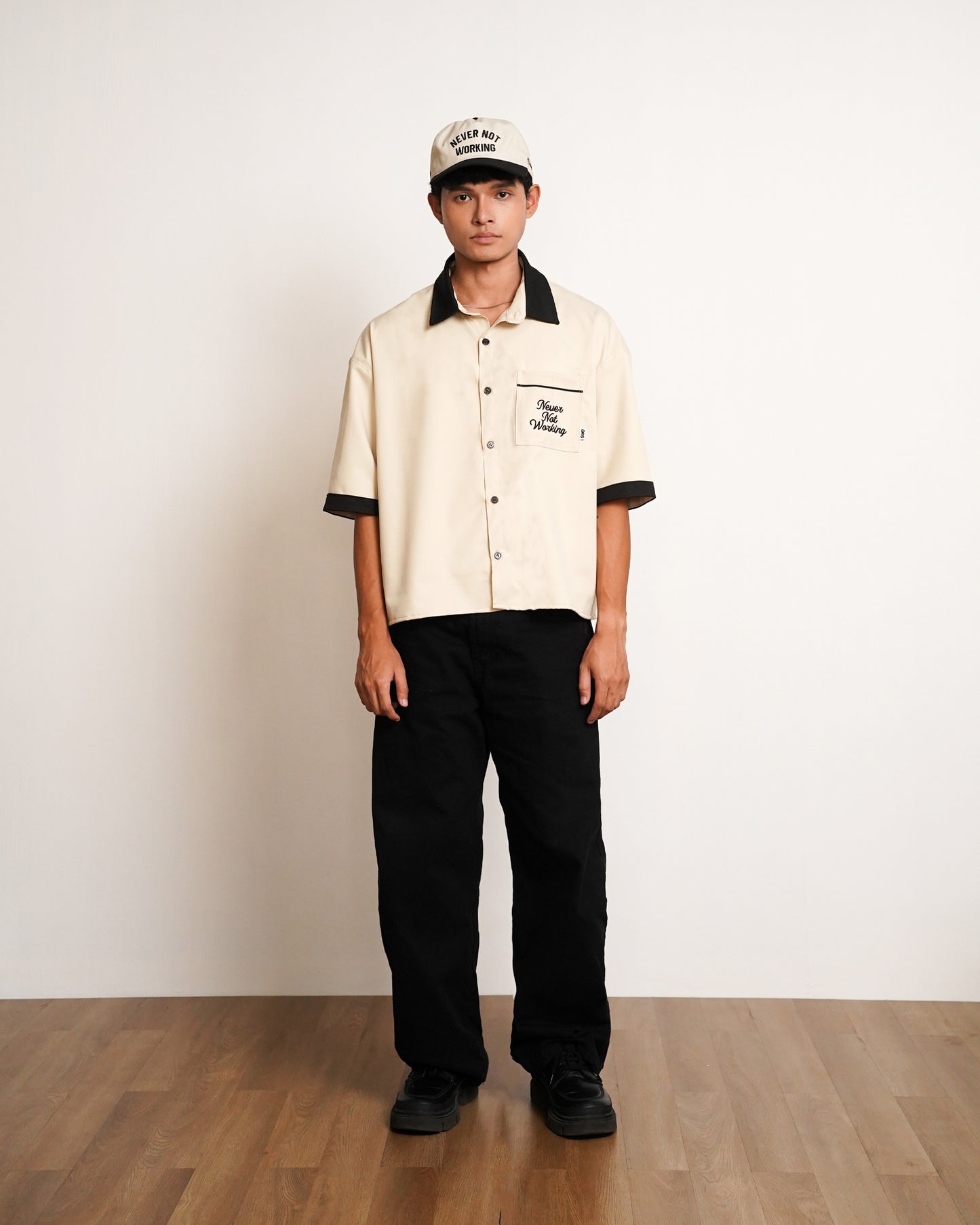 AMICI OVERSIZE BOXY CROPPED FIT BOWLER SHIRT