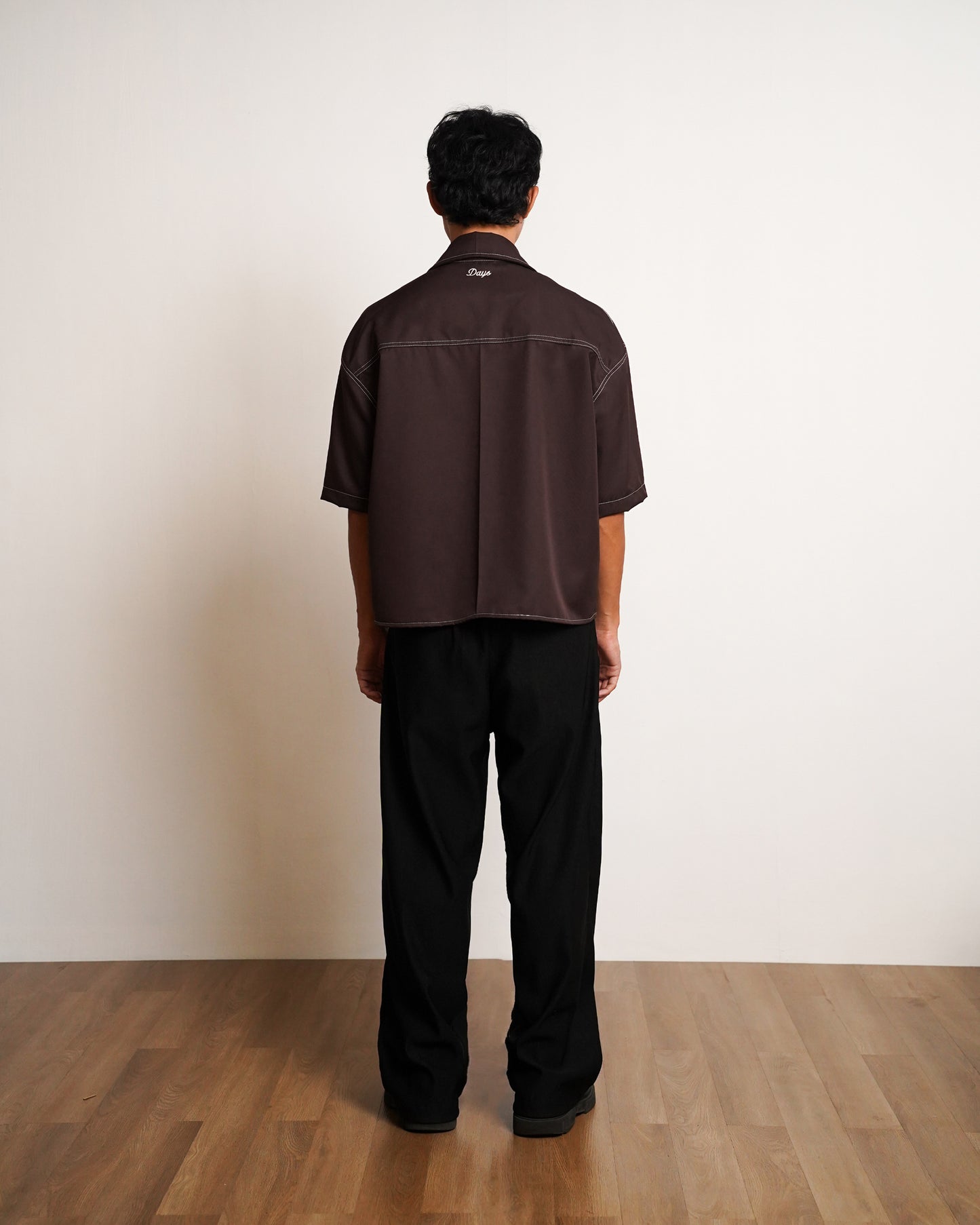 AMICI OVERSIZE BOXY CROPPED FIT BOWLER SHIRT