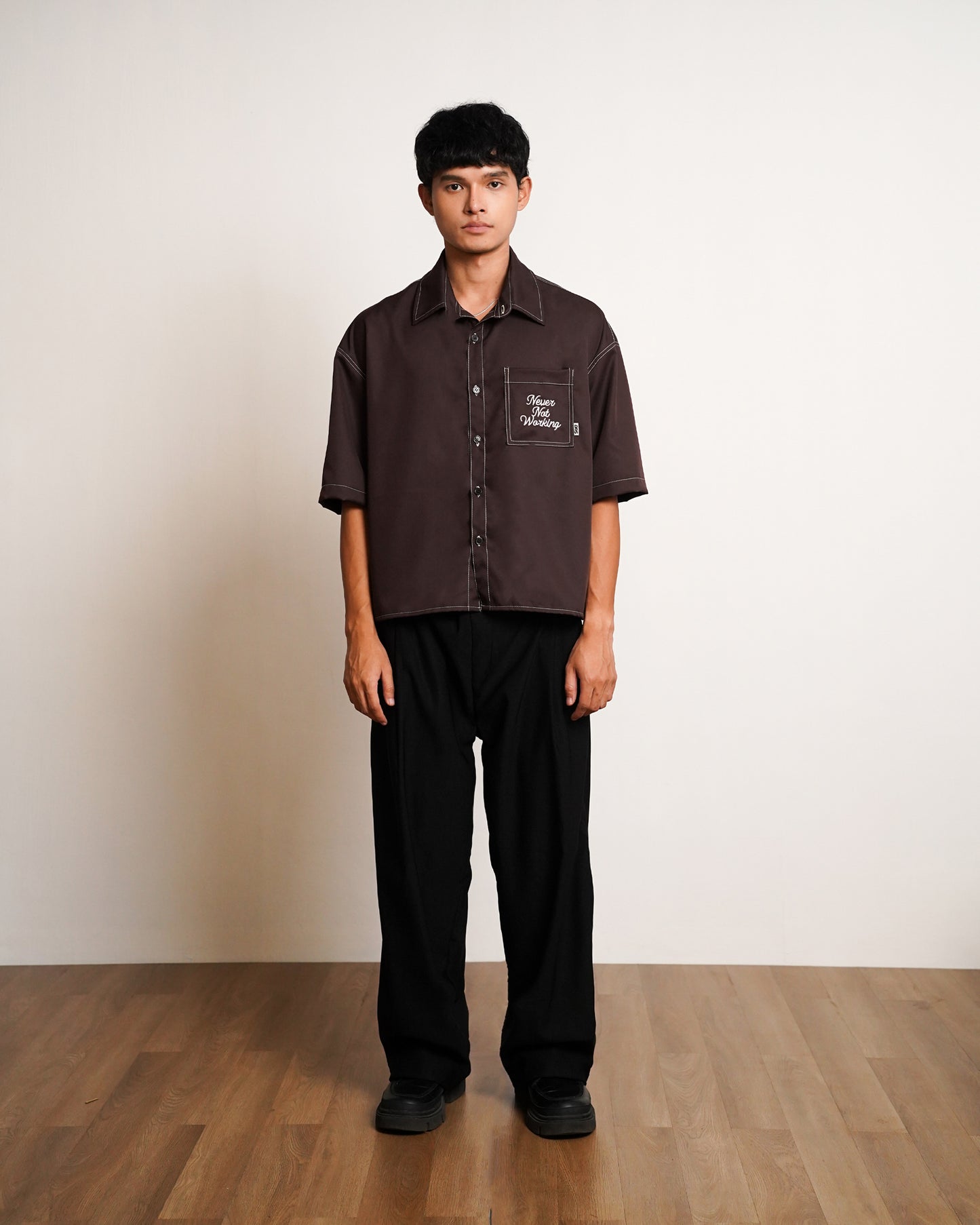 AMICI OVERSIZE BOXY CROPPED FIT BOWLER SHIRT