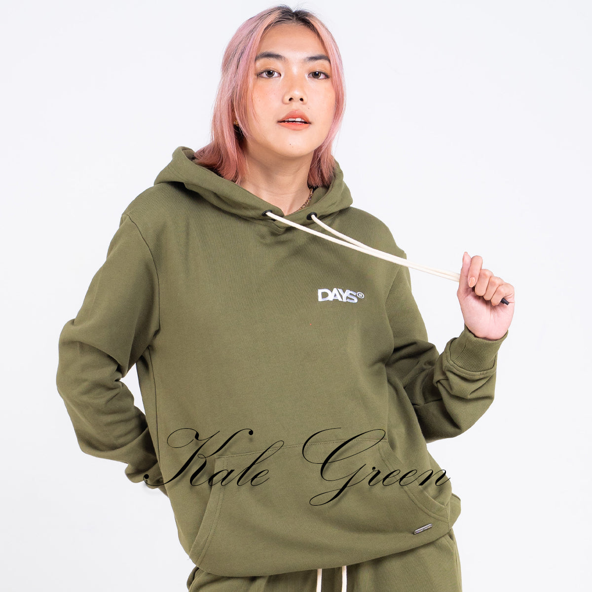 ESSENTIAL REGULAR-FIT HOODIE