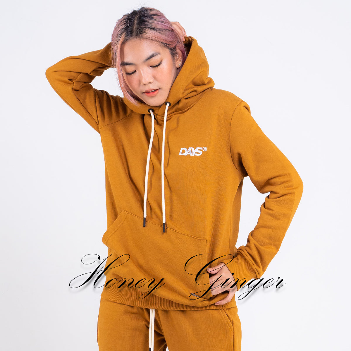 ESSENTIAL REGULAR-FIT HOODIE