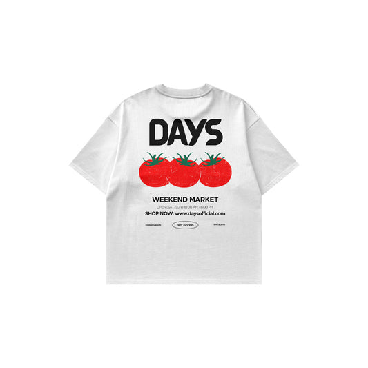 WEEKEND MARKET OVERSIZED POCKET  T-SHIRT