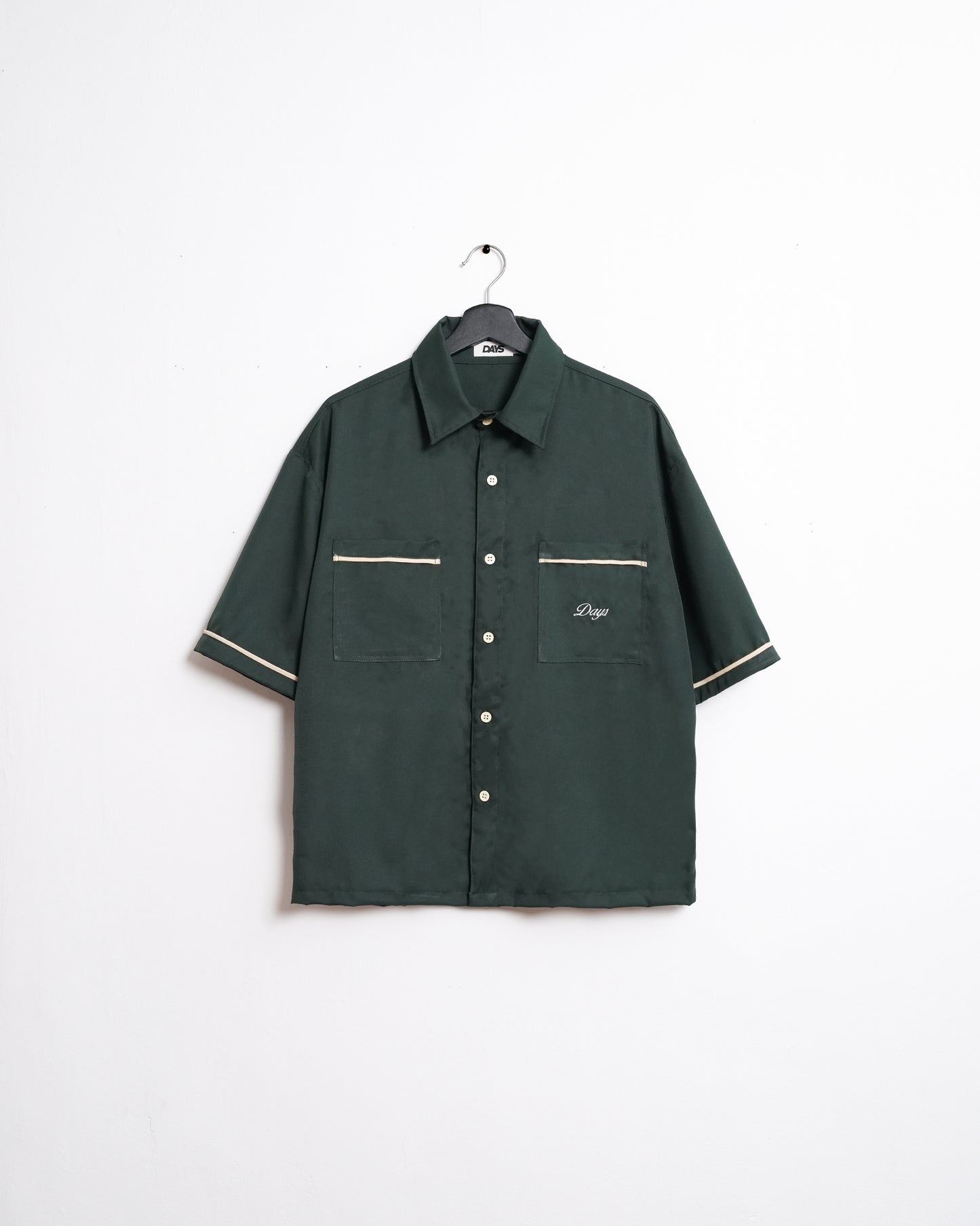HALLMARK BOXY CROPPED BOWLER SHIRT