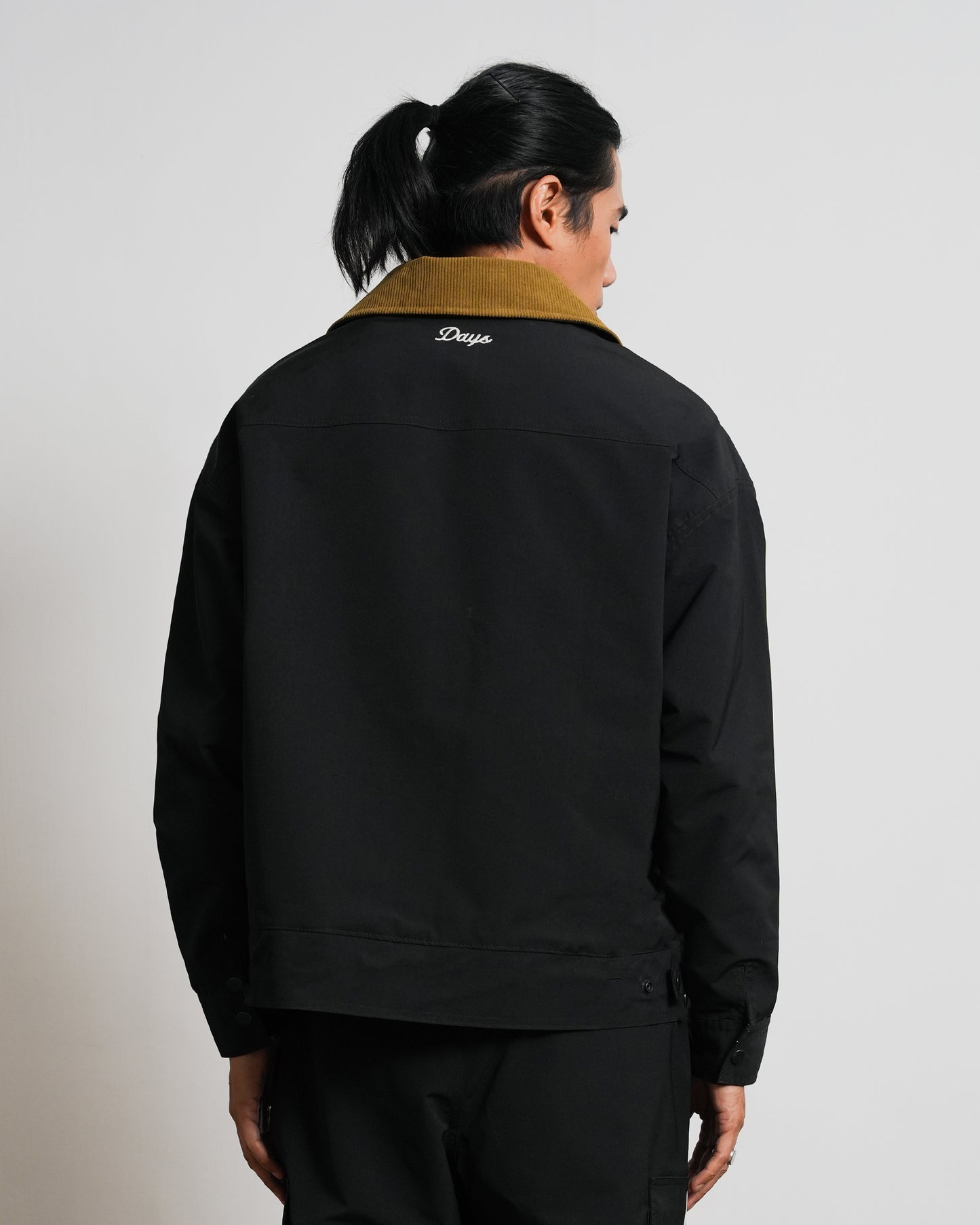 OFF-GRID BOXY FIT NYLON WORK JACKET