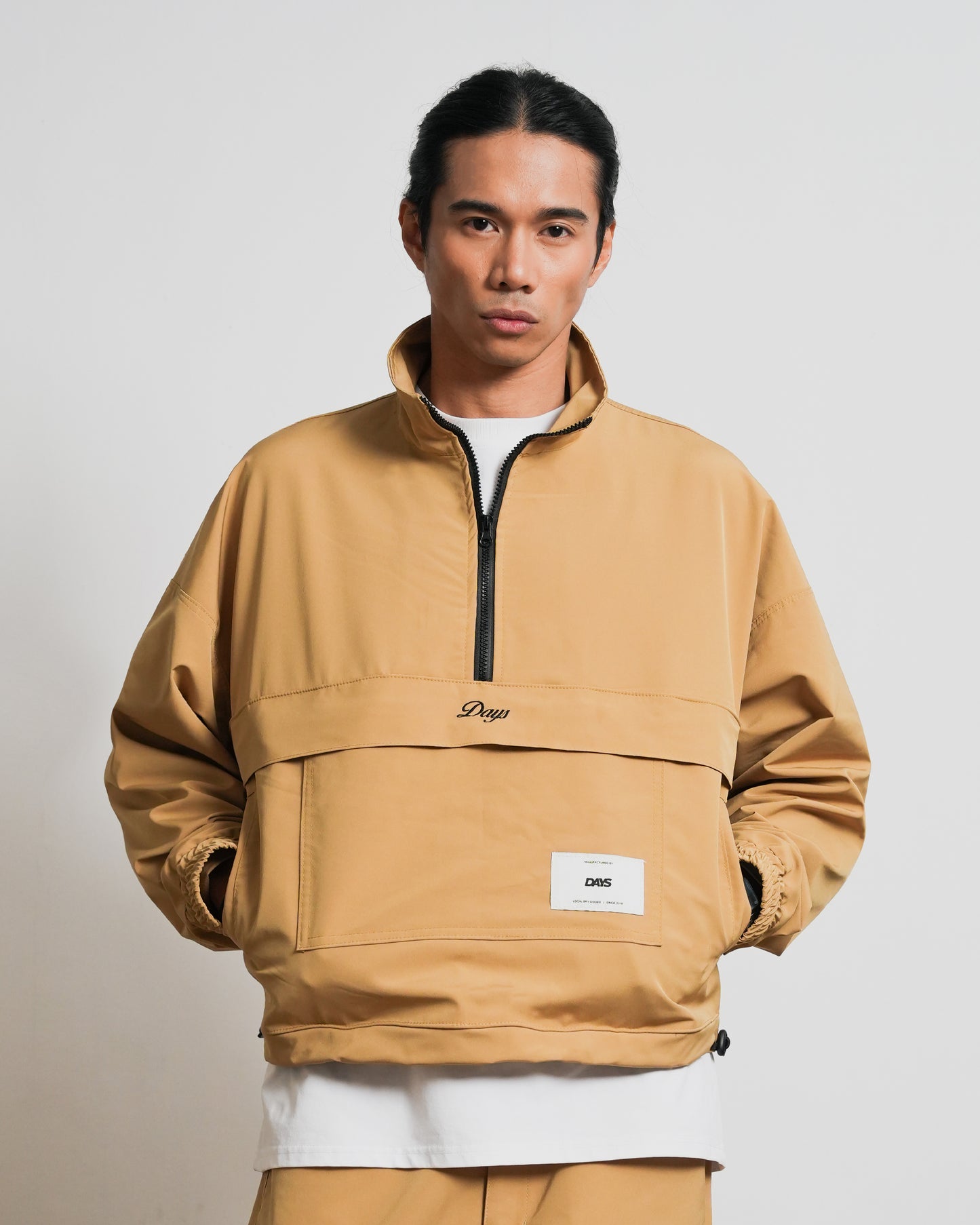 OFF-GRID BOXY CROPPED ANORAK (HALF-ZIP) JACKET