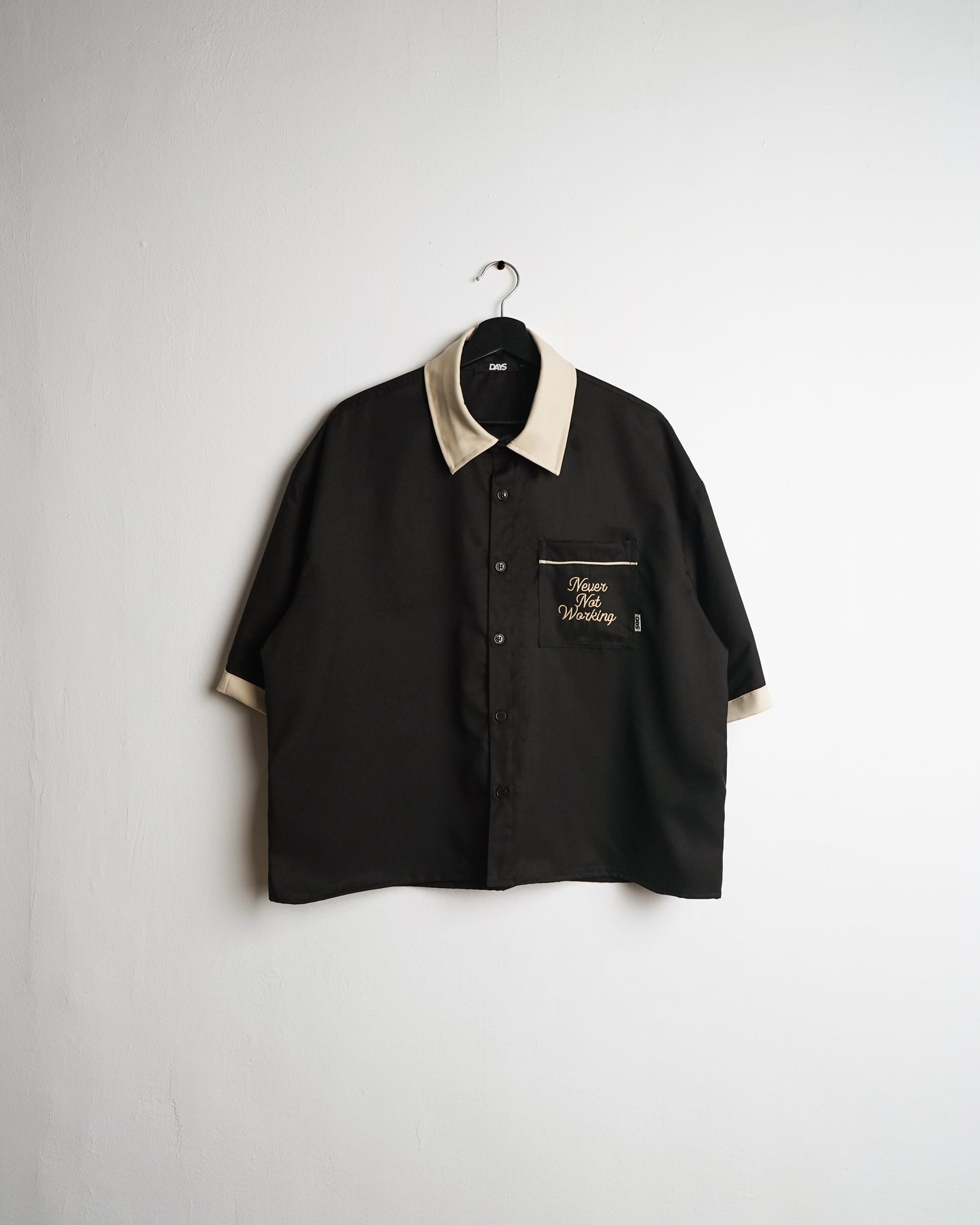 AMICI OVERSIZE BOXY CROPPED FIT BOWLER SHIRT