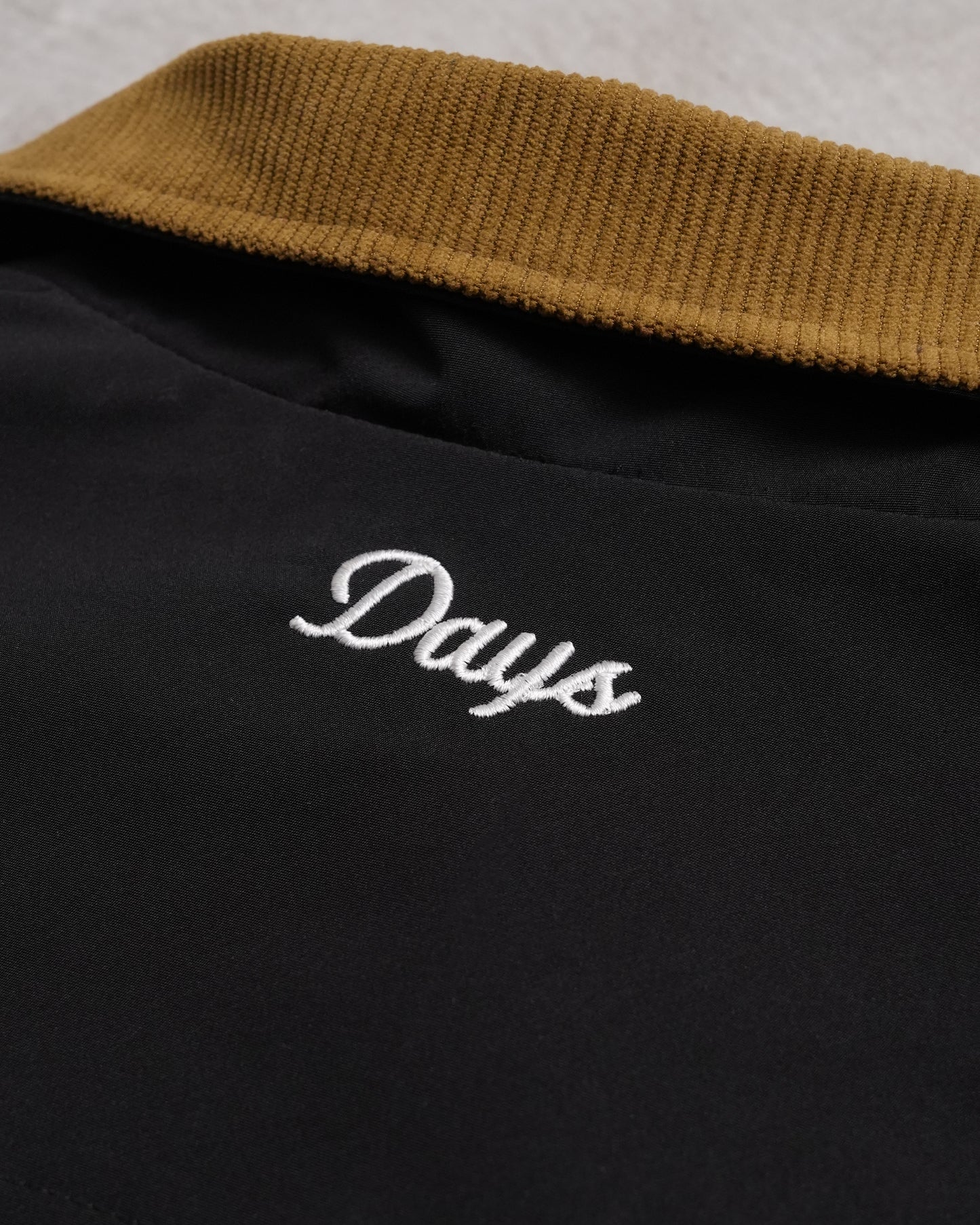OFF-GRID BOXY FIT NYLON WORK JACKET