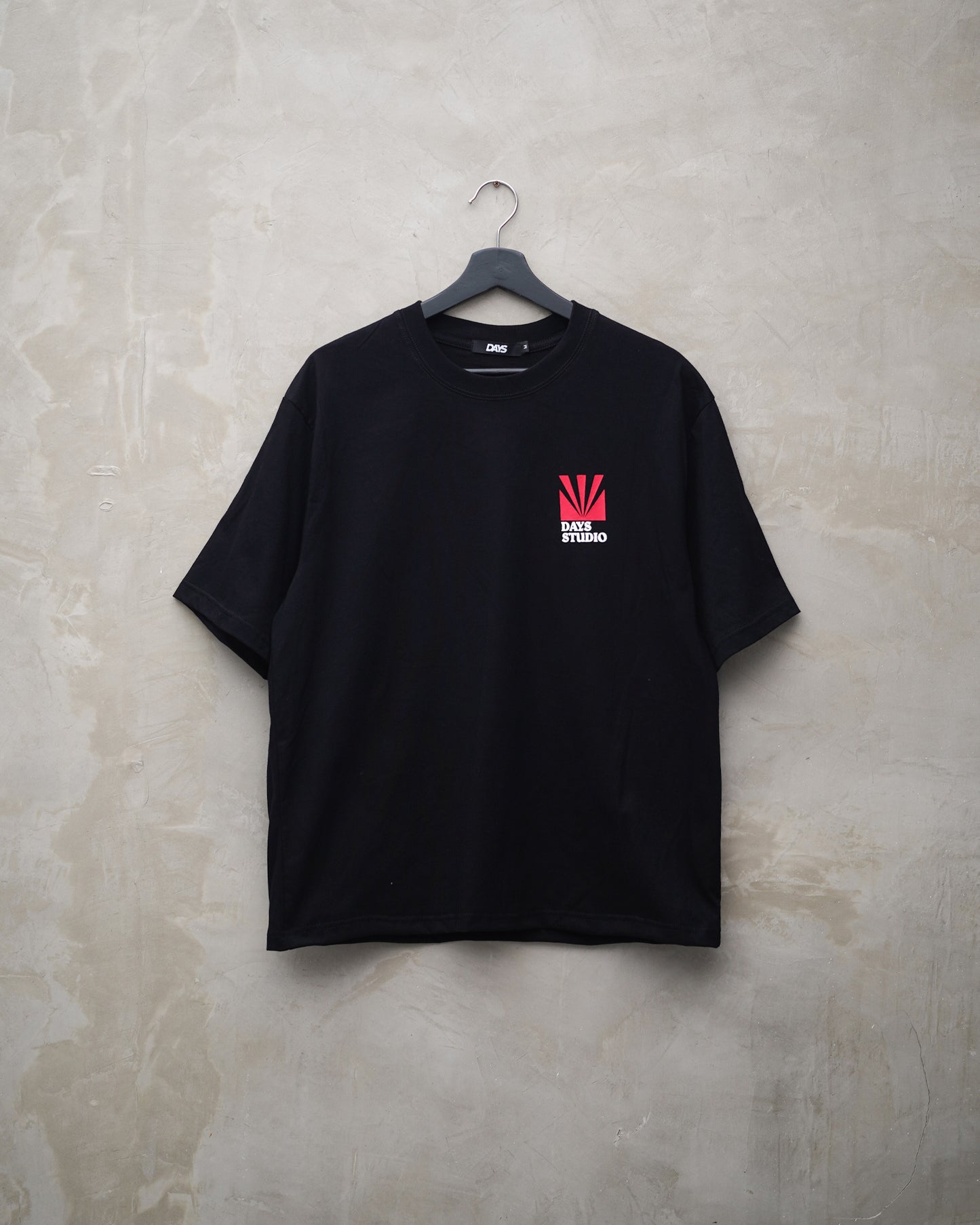 STUDIO OVERSIZED T-SHIRT