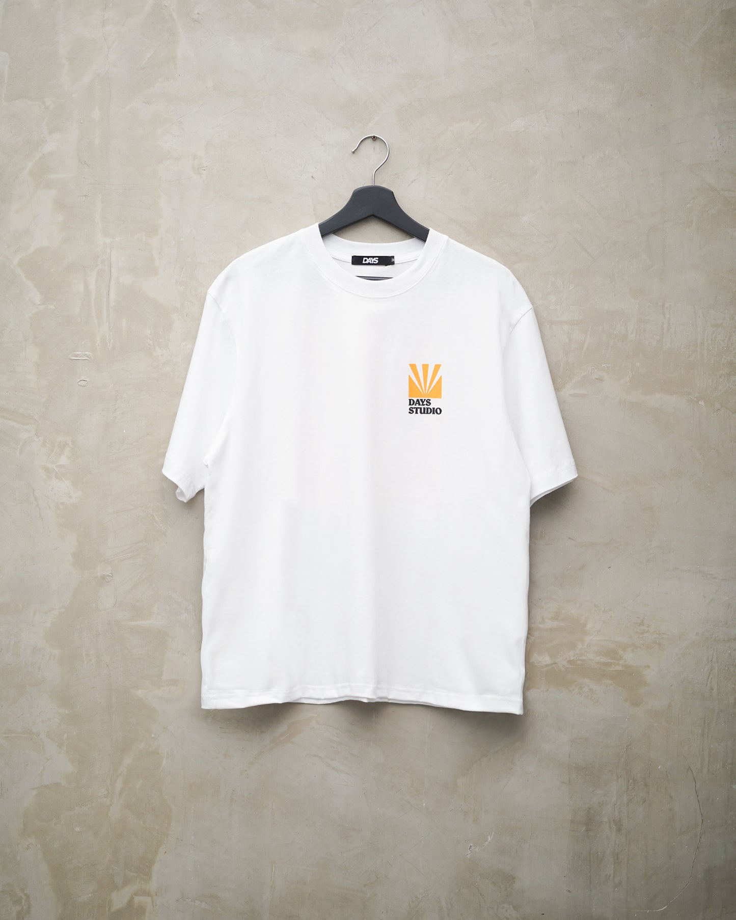 STUDIO OVERSIZED T-SHIRT